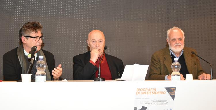 Onna, 2021, Casa Onna. Con Paolo Mieli e Marco Tullio Giordana durante la presentazione del libro "Biografia di un desiderio"